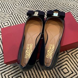 Salvatore Ferragamo Varina flats 36.5C
